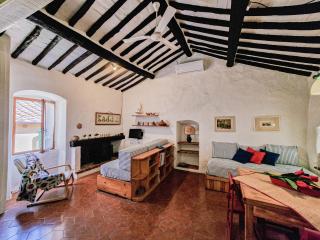 Il Borgo 5 - 8