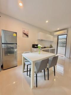 Sunday House - 9