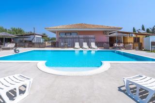 Villa Luana con piscina - 8