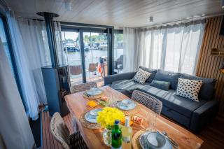 Gemütliches Hausboot Aquila Woma - 2