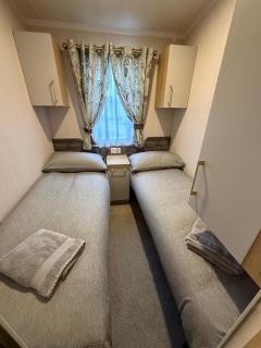Lakeland 3 Bed, Deluxe Caravan Sleeps 8 - 4
