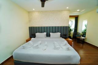 The Saffron Hotel - 6