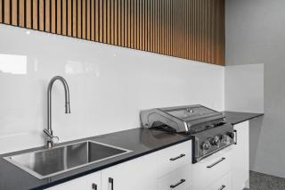 Art Residence - Luxury Coastal Stay in Hillarys - 4