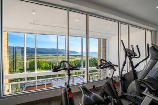 206 - Bright Modern Condo - Pool and River View - 7