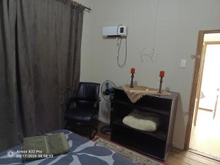 Zonneblom Guest House - 3