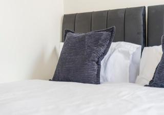 11 En-Suite Rooms in Manchester - Group Stays - Contractors - 9