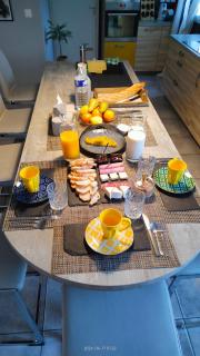Charmante chambre 2 personnes petit déjeuner compris - 6