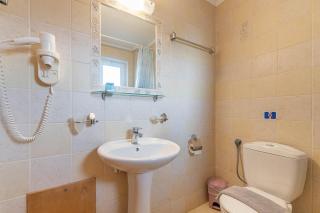 Kosmos Hotel St4 in Agios Stefanos - 2