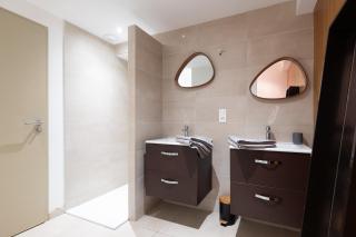 Appartement Atypique Spacieux T3 - 2