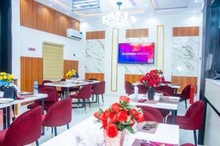 Abiis Hotel and Suites - 2