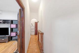 Historic Central Apartment - 6