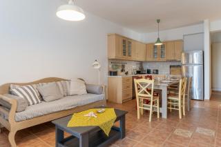 Sun Blooming Villa In Tinos Island - 6