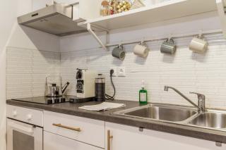 5-Bed Stylish Maisonette - 5