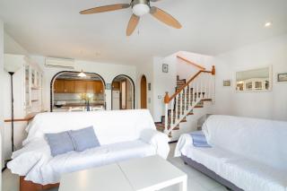 Casa en la playa con piscinas E - 7