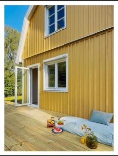 Swedish Country House Near the Ocean - 9