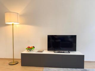 2 Bedroom Apartments, 18 Min to the City Center, Smart TV - 7