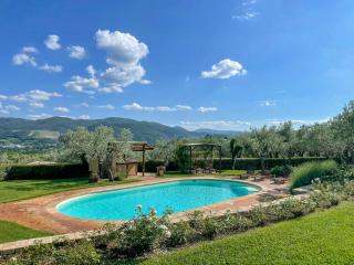 Late 1800S Villa With Pool, View And Yoga Studio - 0