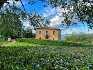 Late 1800S Villa With Pool, View And Yoga Studio - 9