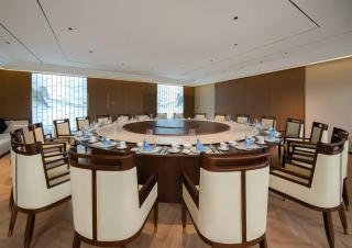 Tianmen Skyview Hotel-Best View of Tianmen Peak -English-Speaking Service-Travel Guide - Free Breakfast - Near Airport - 4