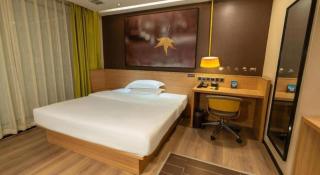 IU Hotel Zhengzhou Wenhua Road Sanquan Road Branch - 3