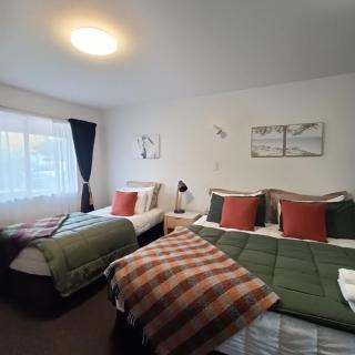 #4 Glenorchy Alpine Suite - 9