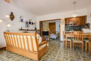 Studio with Private Garden - 4