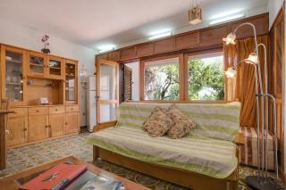 Studio with Private Garden - 3