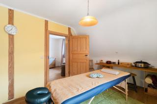 Holzwurm Apartments - 8