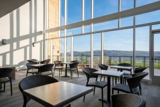 401 - High-End Condo - Incredible View and Pool - 5