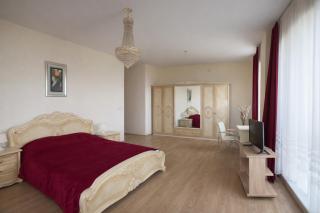 Amber Hotel Guest house Varna - 9