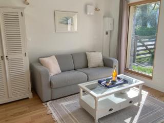 Maisonnette en pierre entre terre et mer - 4