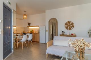 Joan Serenity Apartment - 8