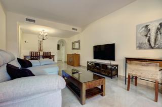 Superb 2-bed apartment in Duquesa - 5