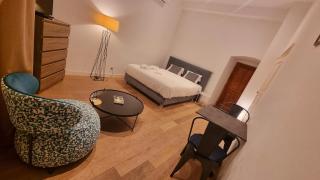 Appartements T1 ou T2, rue zevaco maire, Citadelle, plage St François - 5