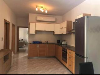 Ensuite Room - St Julians - 1