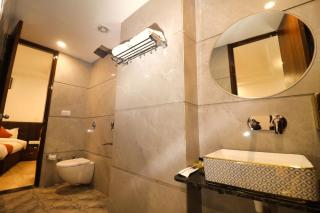 Hotel Kitty Prime Stay - 7