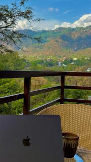 Pine & Peak Residence - 3