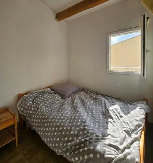 030 CAP D'AGDE 2 pièces cabine et mezzanine avec parking - 1