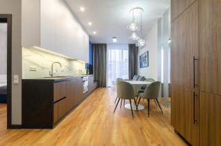 3-160 Yaroslaviv Grad, Bulvarno Kudriavska 17, Kyiv centre, Golden Gate metro nearby, fantastic city view, 15 kW backup power, Petrovdom Apartment - 4