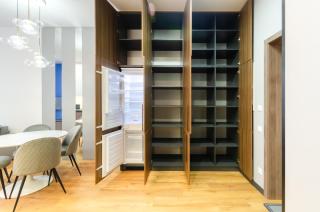 3-160 Yaroslaviv Grad, Bulvarno Kudriavska 17, Kyiv centre, Golden Gate metro nearby, fantastic city view, 15 kW backup power, Petrovdom Apartment - 3