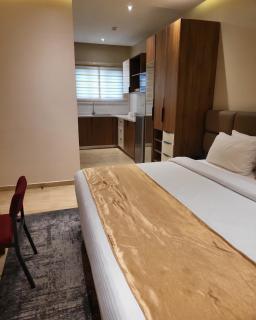 Vievely Suites and Apartments - 7