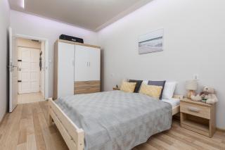 Seaside Apartment in the Woods with Balcony & 1 Bedroom by Noclegi Renters - 9