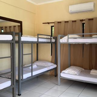 Gold View Beachfront Resort - 9