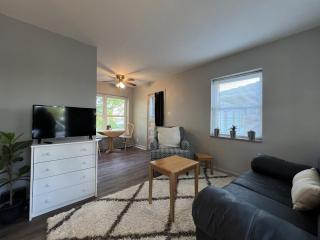 Deaconess Gateway 3 miles, Private Parking & Quiet - 6