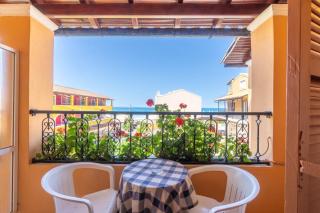 Mires House Side First Floor 7 - 0