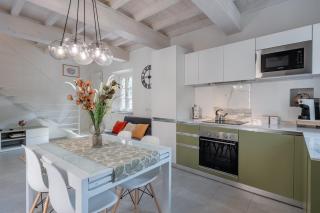 Charming Tuscan Stone House - 4
