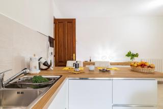 Laura Home Holiday - 4