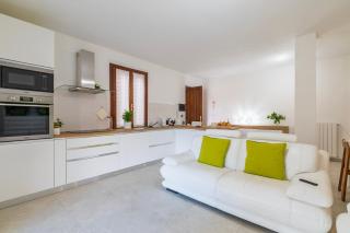 Laura Home Holiday - 6