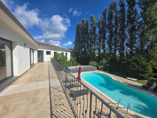 Grande Villa contemporaine avec piscine - 4