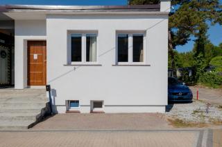 Urokliwy Apartment z Parkingiem by Noclegi Renters - 5